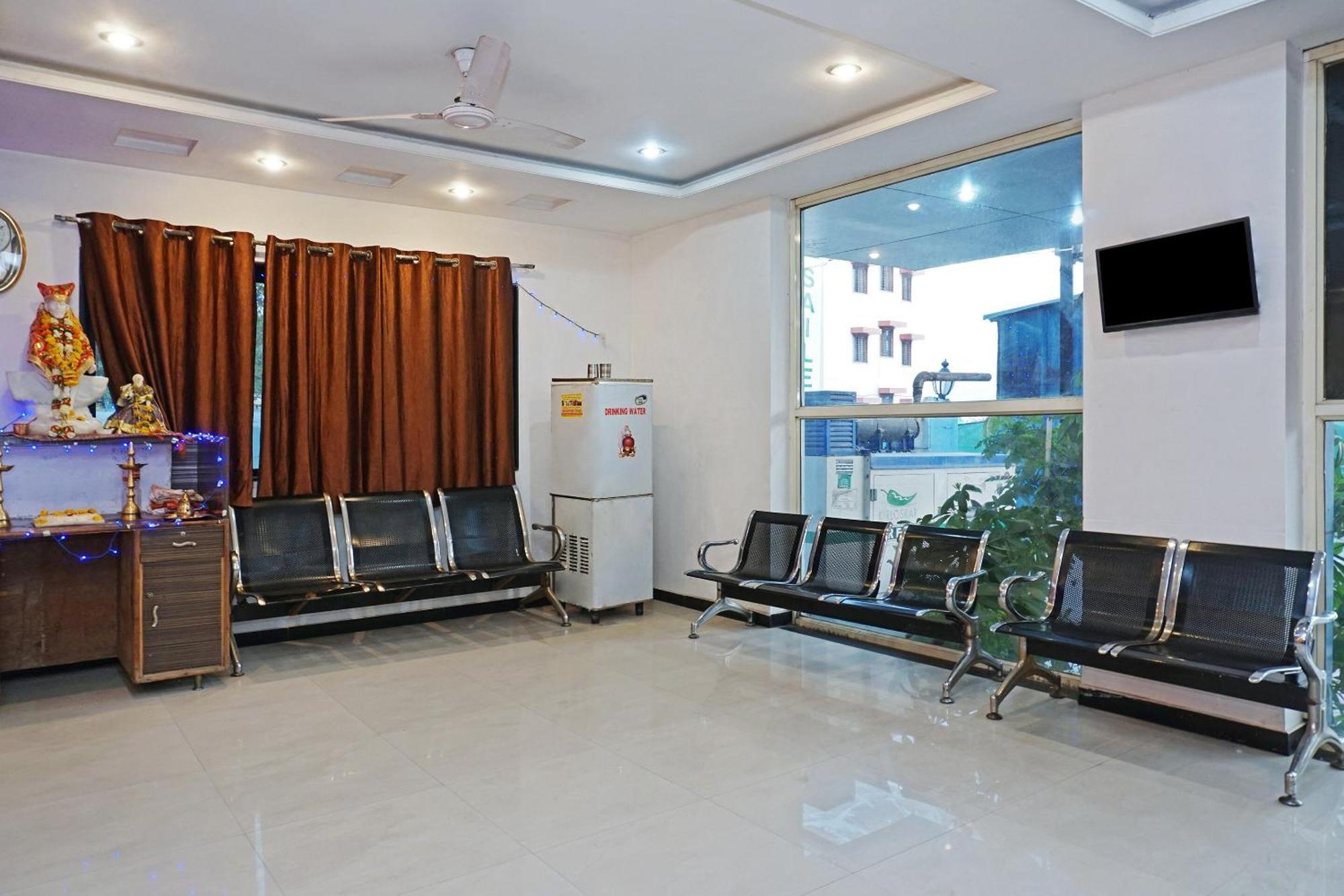 Super Hotel O Shirdi Sai Inn エクステリア 写真