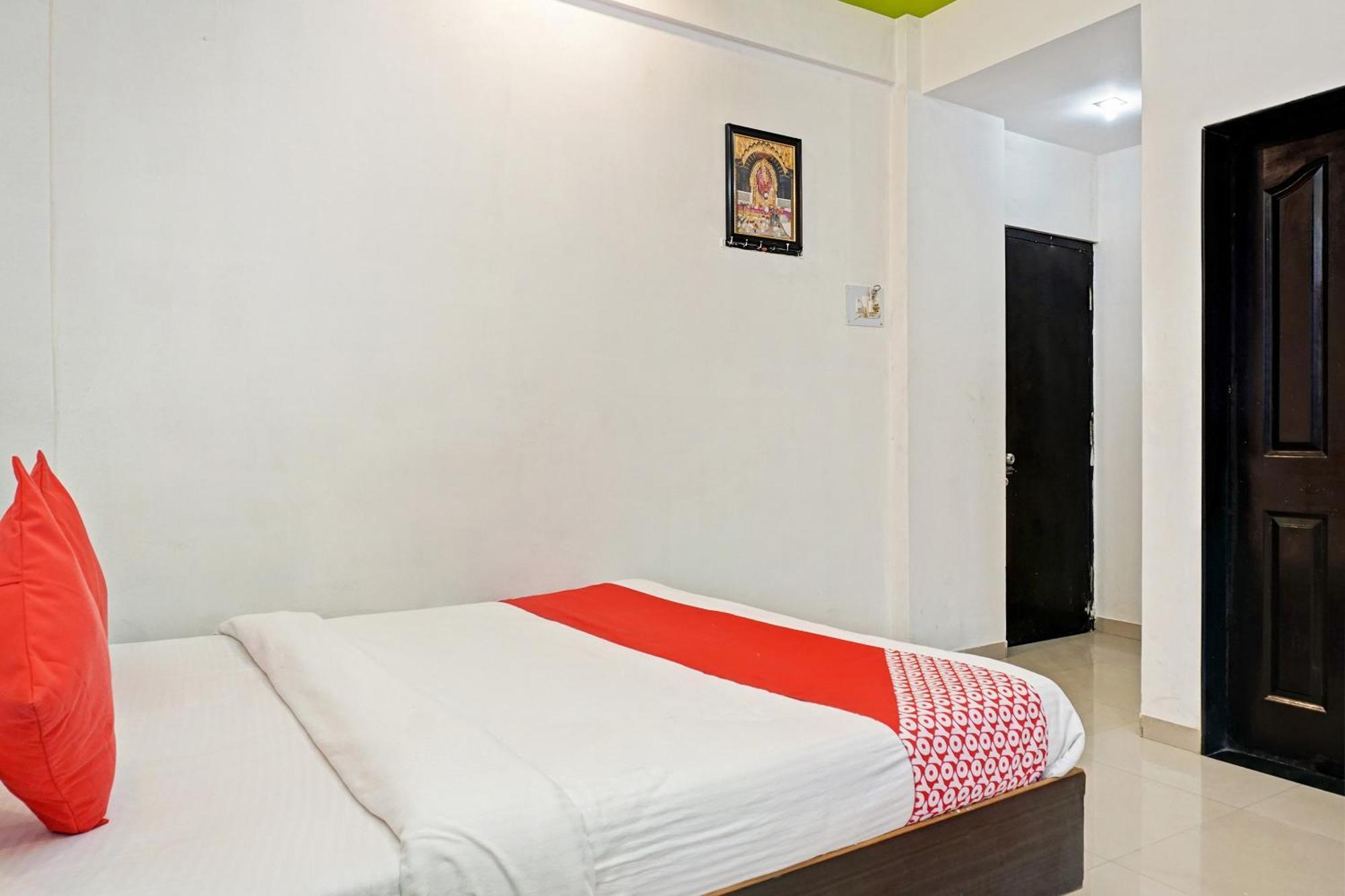 Super Hotel O Shirdi Sai Inn エクステリア 写真